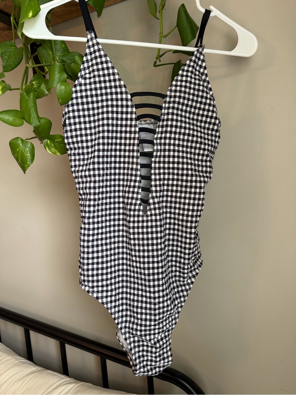 Time and Tru Black and White Gingham One-Piece Swimwear